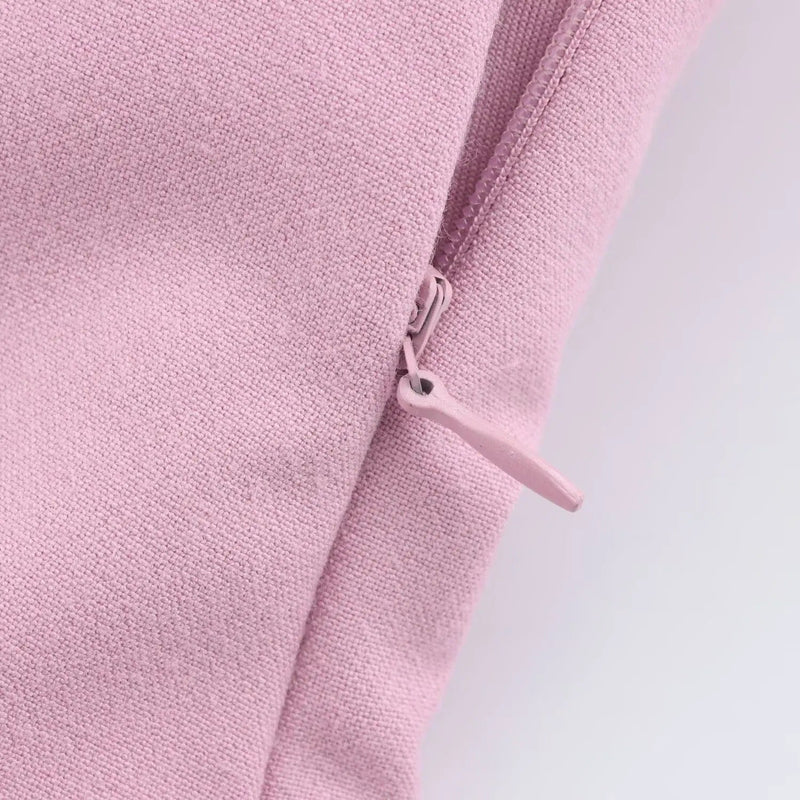 Paulie | Vestido mini sin mangas con escote cuadrado y diseño plisado